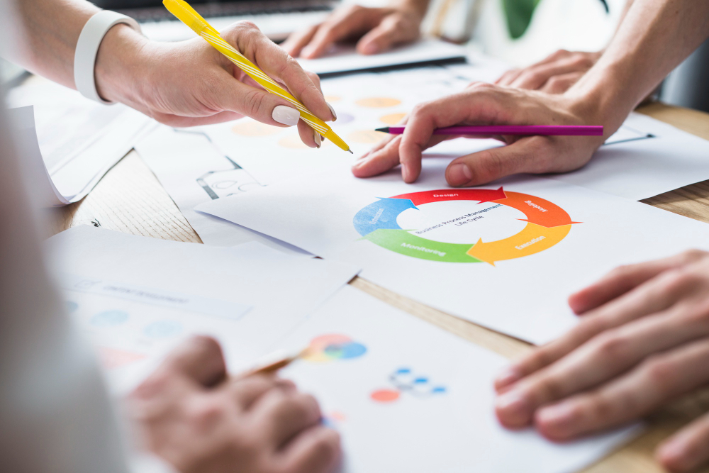 Gráficos impressos sobre a mesa